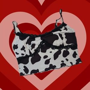 Cow print crop cami🐄🩷